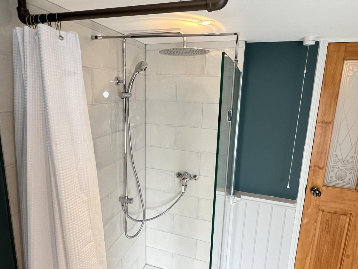 Luxurious Victorian Villa With Parking Sleeps Six Bury St. Edmunds Екстер'єр фото
