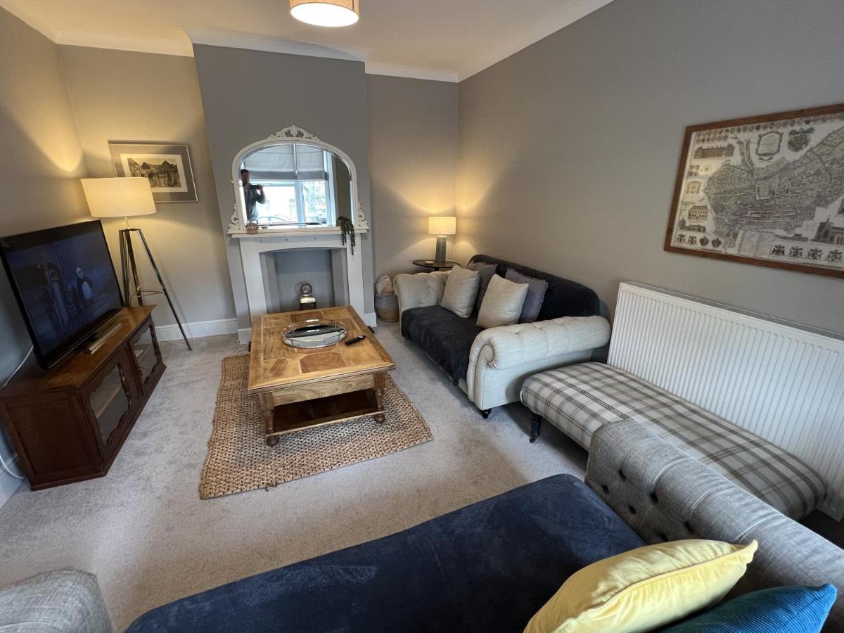 Luxurious Victorian Villa With Parking Sleeps Six Bury St. Edmunds Екстер'єр фото